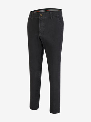 Hose GARVEY 7054 in Anthrazit, Bequeme Flat Front-Hose mit elastischem Komfortbund, Hemdstopper, Münztasche rechts, aus superelastischem Bi-Stretch-Denim, formstabil dank T400-Beimischung, Regular Fit, schmaler Beinverlauf, für ganzjährige Nutzung, Hersteller Club of Comfort.