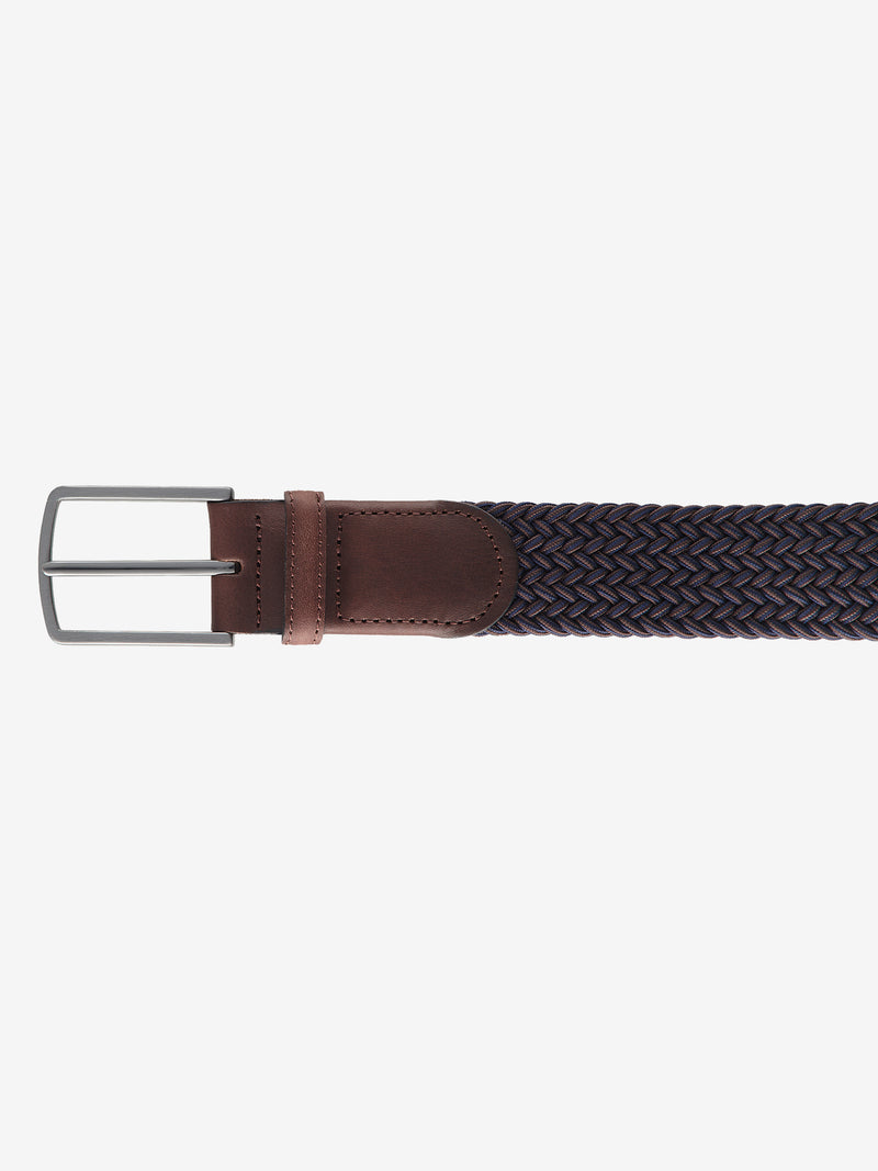 Sportiver, elastischer Two-Tone-Flecht-Gürtel in Blau mit Logoprägung in der Lederspitze, polierte Metallschließe, Breite 3,4 cm, Länge 90-125 cm, Hersteller Club of Comfort.