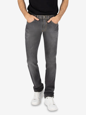 Herrenhose HENRY 6516 in washed Grau, 5-Pocket Jeans mit elastischem Doppelstoffbund, Mobile Pocket, sportlicher Kontrast-Patch, hoch elastischer Super High Stretch-Denim, regular fit, normale Leibhöhe, schlankes Bein, made in Green by Oeko-Tex, geeignet für Ganzjahres, von Club of Comfort.