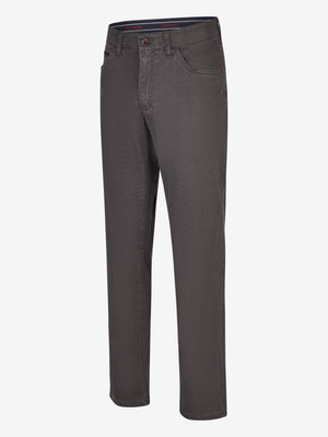 Graue Herren-Hose "MARVIN 8225" von Club of Comfort mit elastischem Comfortbund, Hemdstopper, Swing-Pocket mit Kontrast, High Stretch-Baumwolle und Thermolite-Wärmeisolierung, Regular Fit, modifizierte 5 Pocket, Herbst/Winter, made in Green by Oeko-Tex.