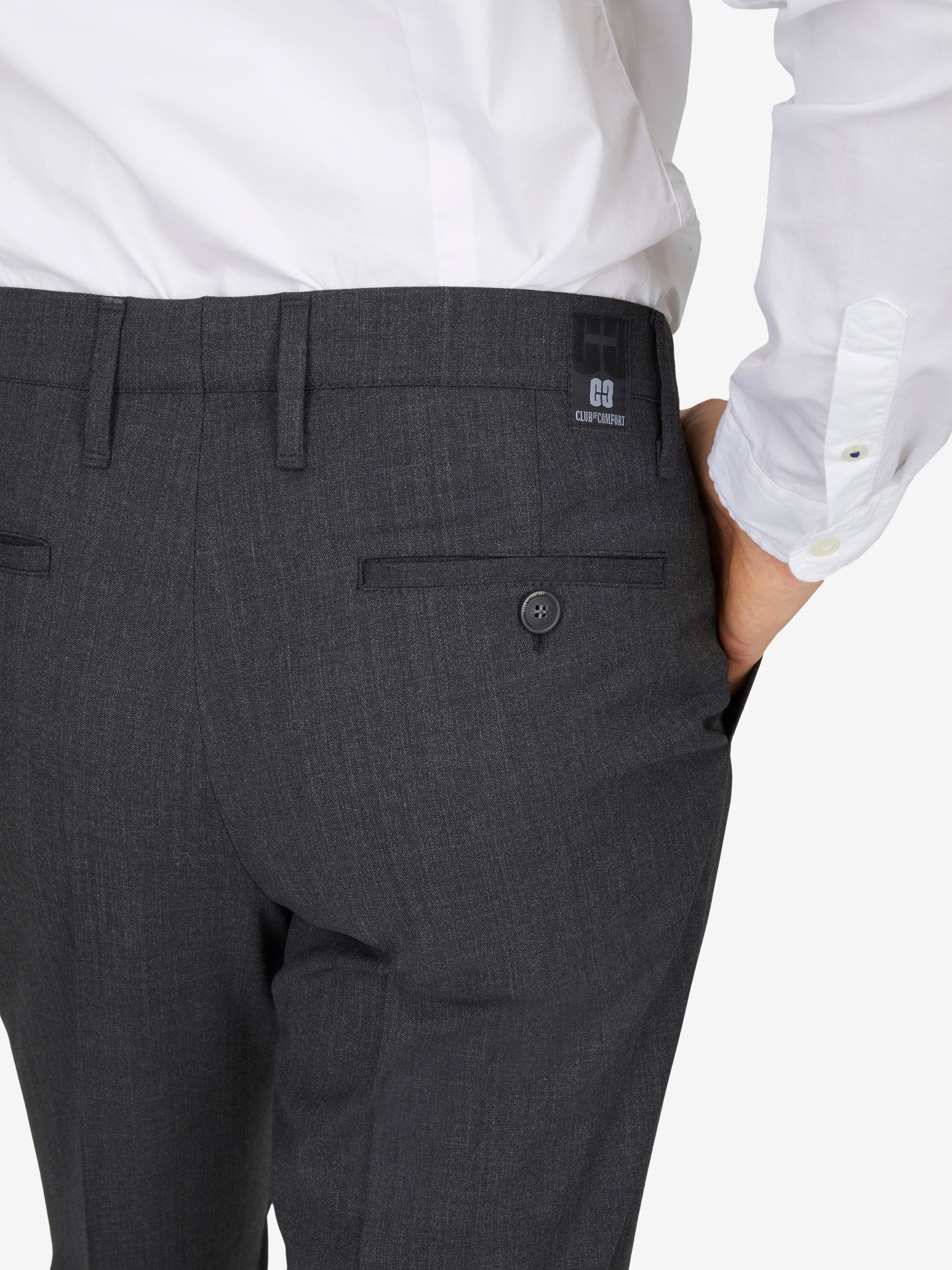 Dunkelgraue SANTOS 2590 Flat Front-Hose von Club of Comfort mit elastischem Komfortbund, Hemdenstopper, geradem Bein und niedriger Leibhöhe, aus maschinenwaschbarer Woll-Misch-Qualität, für Damen und Herren, regular fit, sichtbare Rückenknopfleiste.