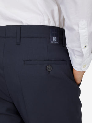 Dunkelblaue SANTOS 2590 Flat Front-Hose von Club of Comfort, mit elastischem Komfortbund, Hemdenstopper, Bundverlängerung, geradem Bein, aus waschbarer Wolle-Kunstfaser-Mischung, für Damen, Regular Fit, niedrige Leibhöhe, klassische Stoffhose, geeignet für das ganze Jahr.